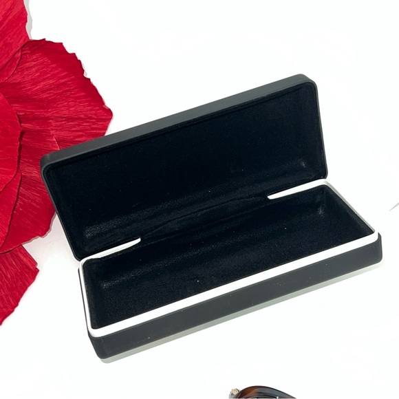 Givenchy 61mm Gradient Round Sunglasses In Dark Havana & Brown Gradient -Reemoly - Picture 14 of 16